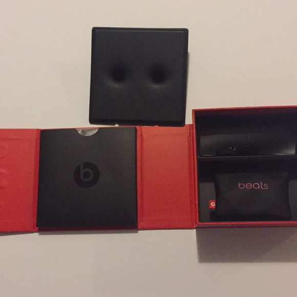 Dr.Dre beats earbuds!!! - Picture 3 of 5